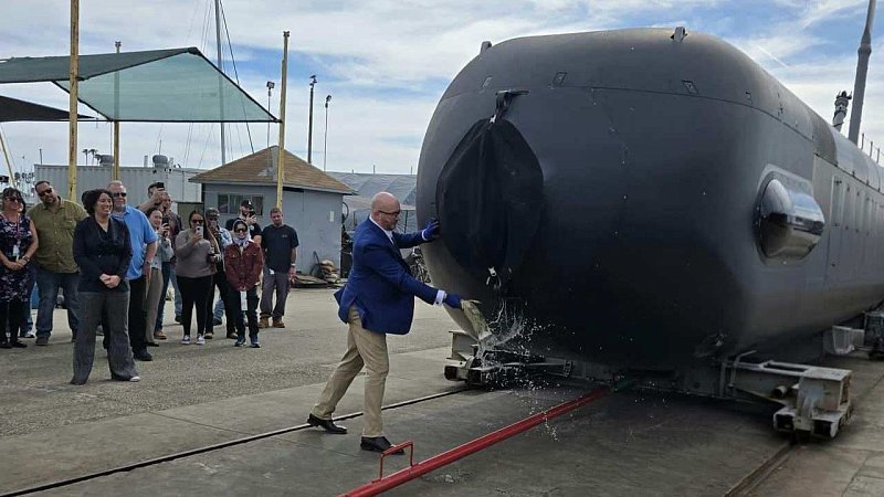 Крещение сверхбольшого беспилотного подводного аппарата типа "Орка", США